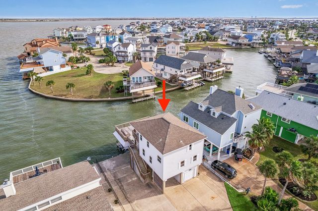 1814 Tiki Drive, Tiki Island, TX 77554