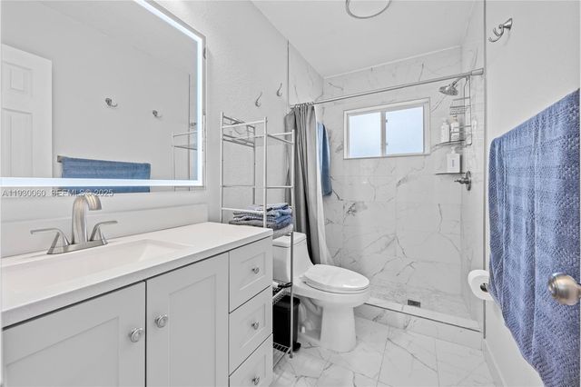 1208 NE 5th Ave 3, Fort Lauderdale, FL 33304