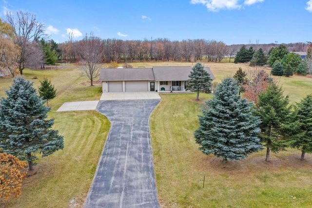 8144 SOUTH CHASE ROAD, Pulaski, WI 54162