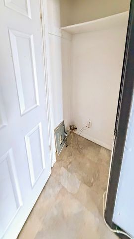 14547 Keystone Avenue 12, Midlothian, IL 60445