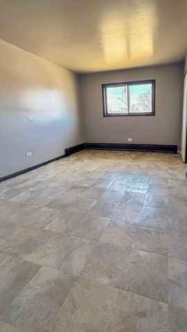 14547 Keystone Avenue 12, Midlothian, IL 60445