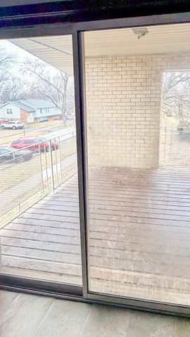 14547 Keystone Avenue 12, Midlothian, IL 60445