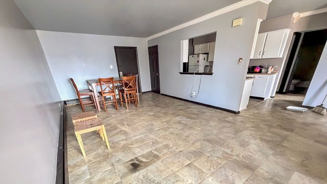 14547 Keystone Avenue 12, Midlothian, IL 60445