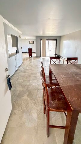 14547 Keystone Avenue 12, Midlothian, IL 60445