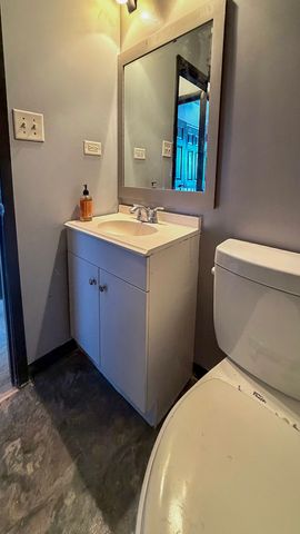 14547 Keystone Avenue 12, Midlothian, IL 60445