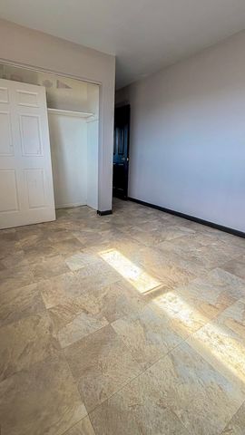 14547 Keystone Avenue 12, Midlothian, IL 60445