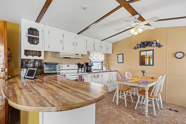 5 Crooked Island Circle, Murrells Inlet, SC 29576