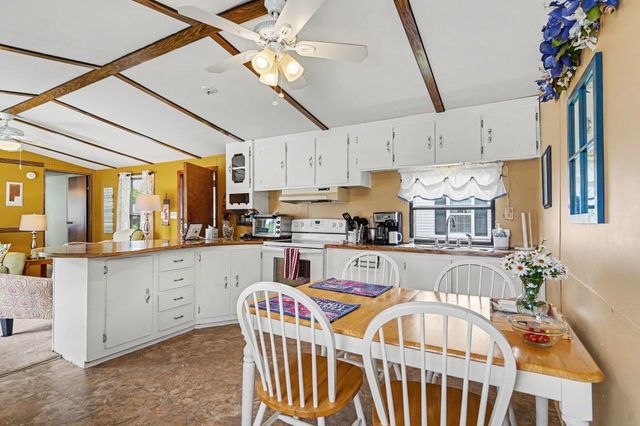 5 Crooked Island Circle, Murrells Inlet, SC 29576