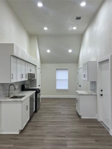 1010 Glen Valley Drive, Humble, TX 77338