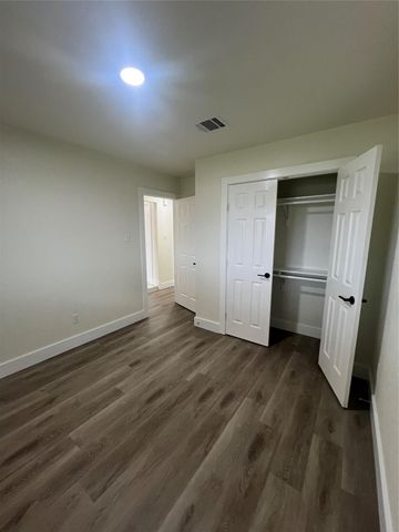 1010 Glen Valley Drive, Humble, TX 77338