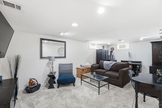 5012 Russell Avenue N, Minneapolis, MN 55430