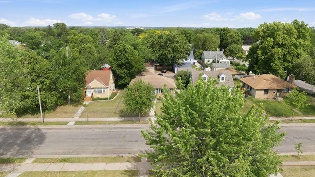 5012 Russell Avenue N, Minneapolis, MN 55430