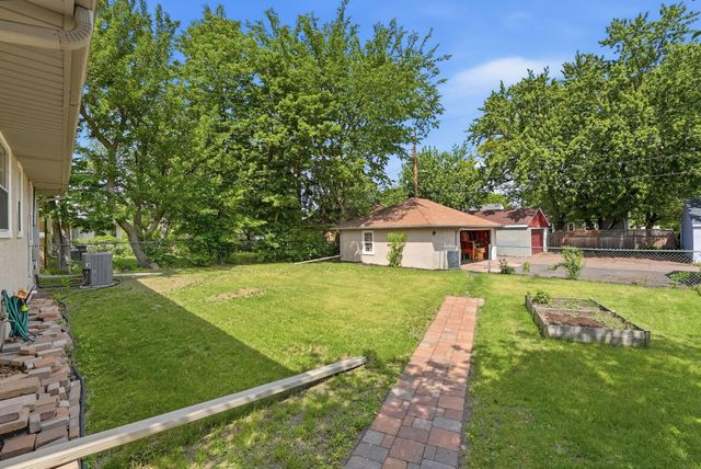 5012 Russell Avenue N, Minneapolis, MN 55430