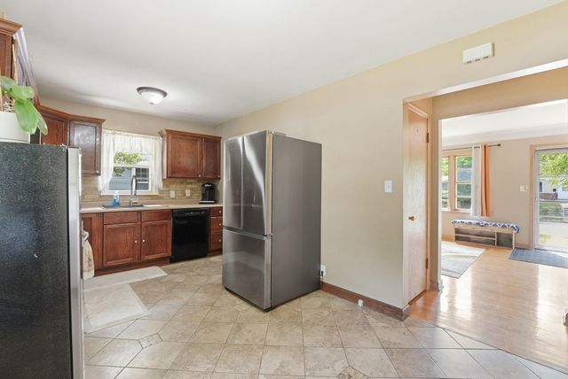 5012 Russell Avenue N, Minneapolis, MN 55430