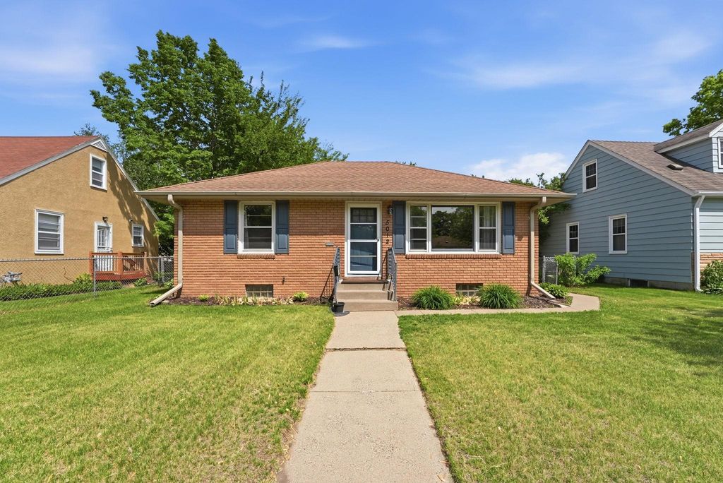 5012 Russell Avenue N, Minneapolis, MN 55430