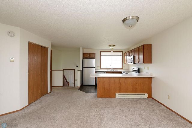 3442 32nd Street S, Fargo, ND 58104