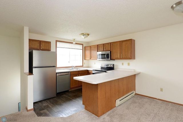 3442 32nd Street S, Fargo, ND 58104