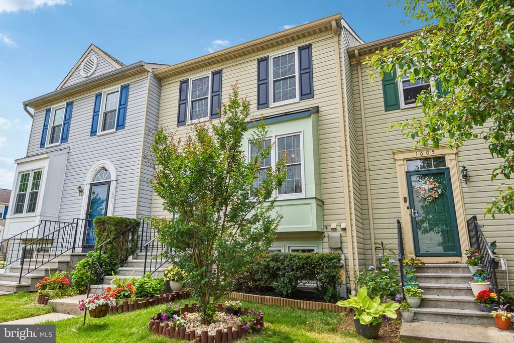 Image 3 of property listing at 1603 WINDING BROOK WAY, Baltimore, MD 21244