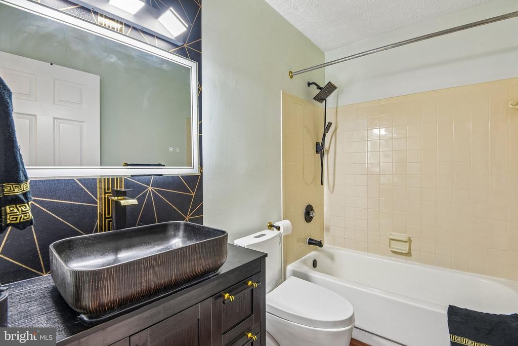 Image 32 of property listing at 1603 WINDING BROOK WAY, Baltimore, MD 21244