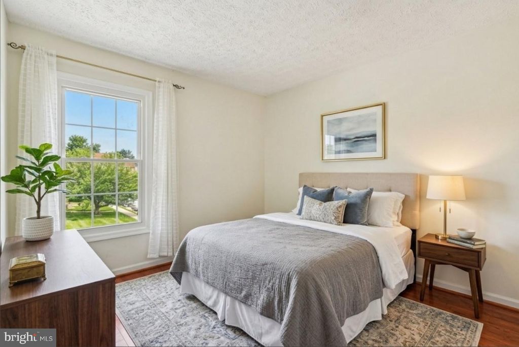 Image 5 of property listing at 1603 WINDING BROOK WAY, Baltimore, MD 21244