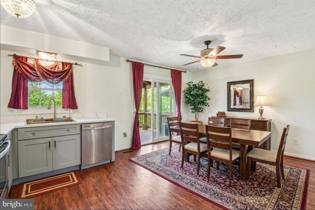 Image 9 of property listing at 1603 WINDING BROOK WAY, Baltimore, MD 21244