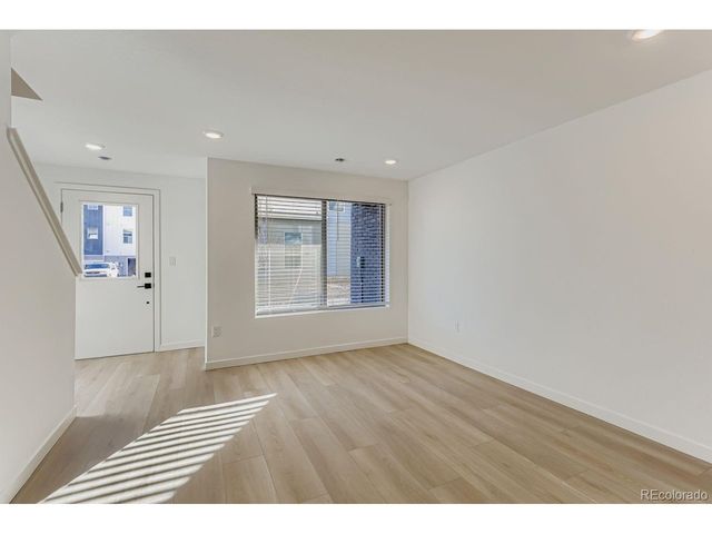 15344 W 69th Ave, Arvada, CO 80007