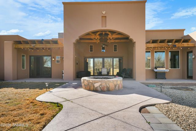 275 Sandy Beach Road, Las Cruces, NM 88005