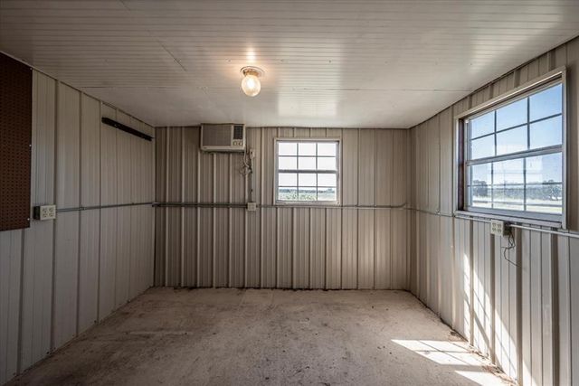 4701 E Prairie Grove Road, Guthrie, OK 73044