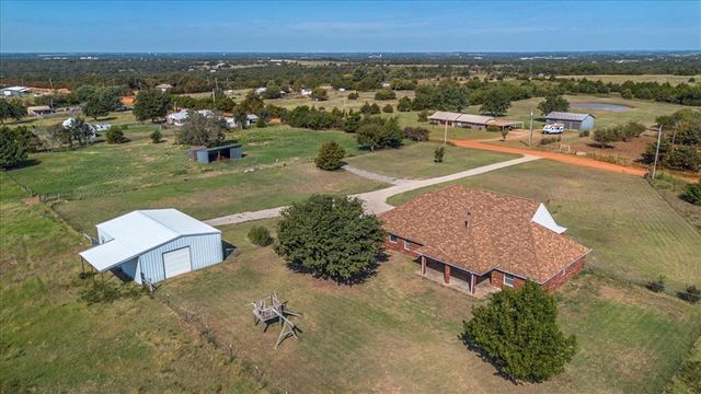 4701 E Prairie Grove Road, Guthrie, OK 73044