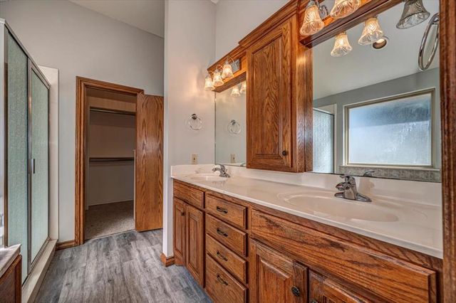 4701 E Prairie Grove Road, Guthrie, OK 73044