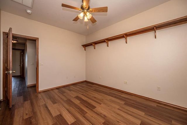 4701 E Prairie Grove Road, Guthrie, OK 73044