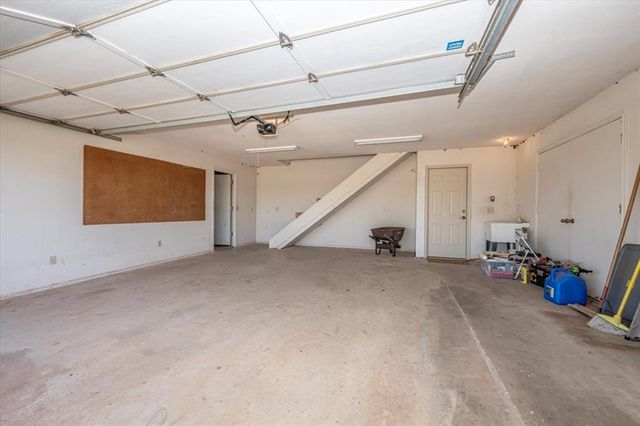 4701 E Prairie Grove Road, Guthrie, OK 73044