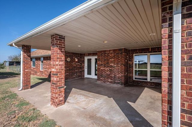 4701 E Prairie Grove Road, Guthrie, OK 73044