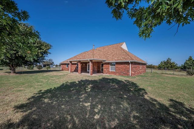 4701 E Prairie Grove Road, Guthrie, OK 73044