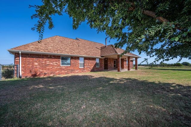 4701 E Prairie Grove Road, Guthrie, OK 73044