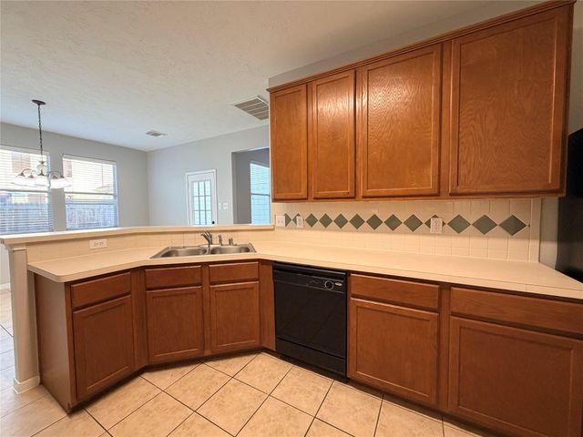 4531 Park Trail Lane, Pasadena, TX 77505