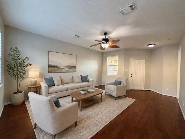 4531 Park Trail Lane, Pasadena, TX 77505