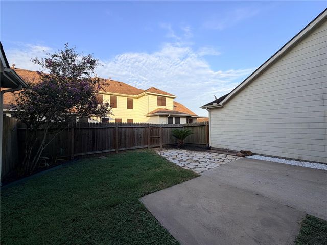 4531 Park Trail Lane, Pasadena, TX 77505