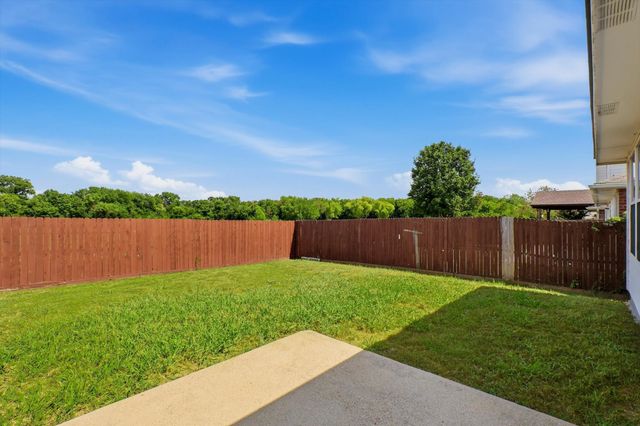 652 Lincoln Avenue, Lavon, TX 75166