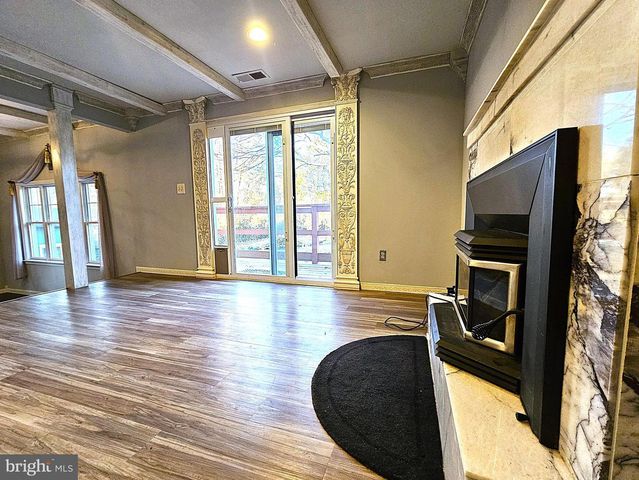 7740 LEESBURG PIKE, Falls Church, VA 22043