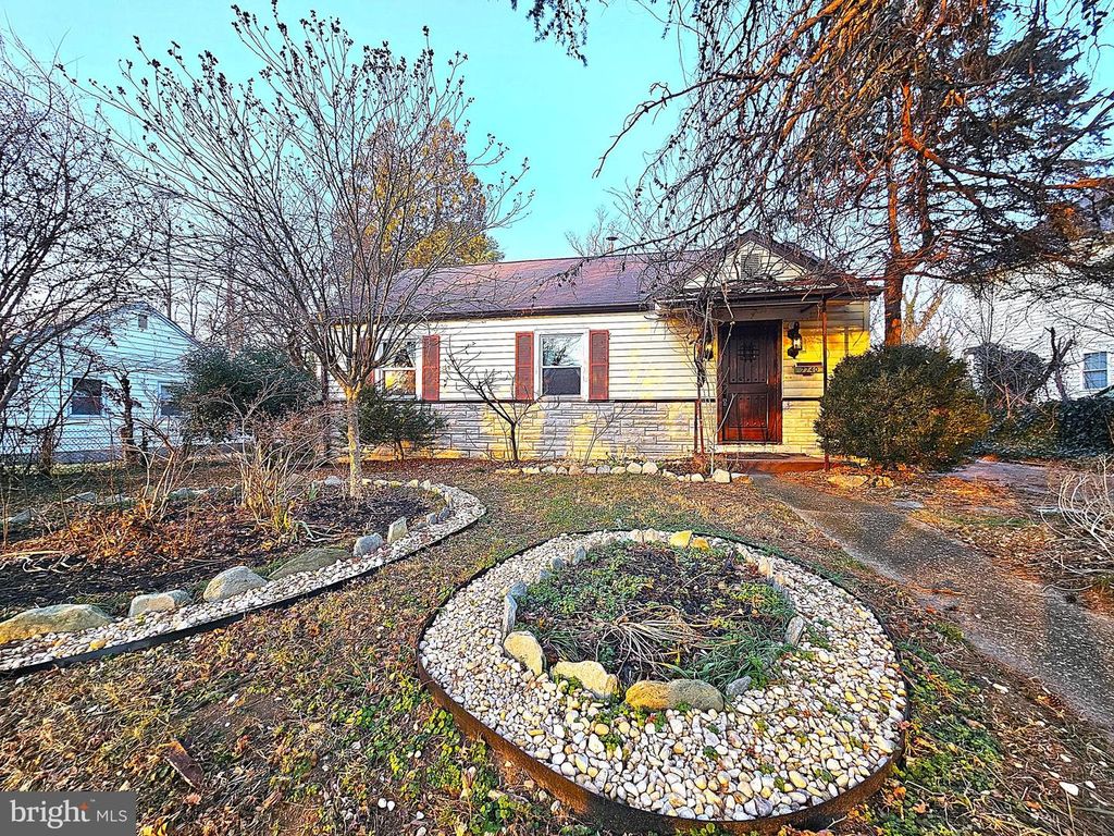 7740 LEESBURG PIKE, Falls Church, VA 22043