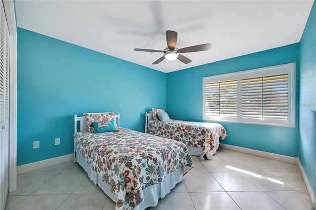 3893 CATALINA DRIVE, Bradenton, FL 34210