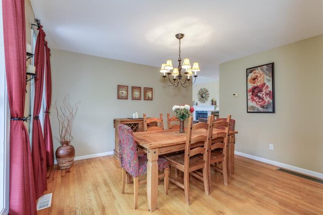 9 Misty Lane, Hooksett, NH 03106