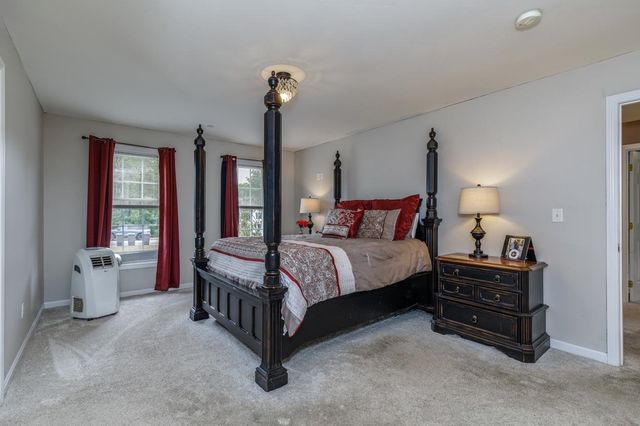 9 Misty Lane, Hooksett, NH 03106