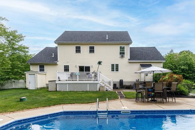 9 Misty Lane, Hooksett, NH 03106
