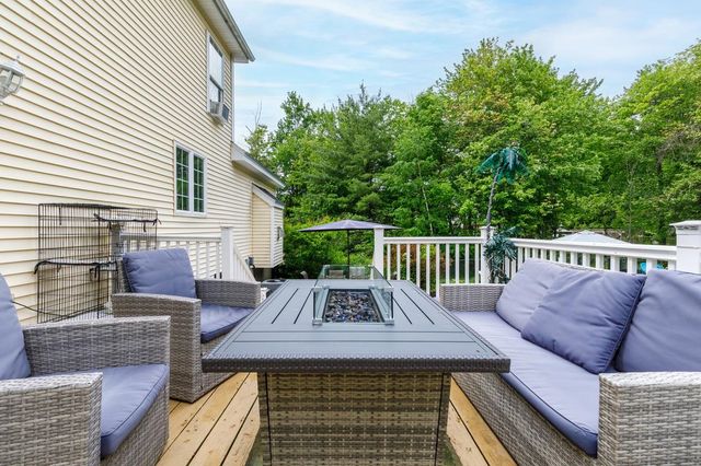 9 Misty Lane, Hooksett, NH 03106