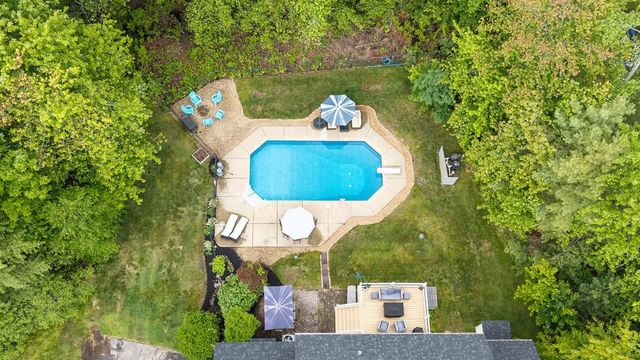 9 Misty Lane, Hooksett, NH 03106