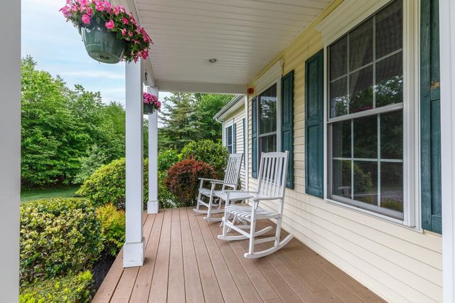 9 Misty Lane, Hooksett, NH 03106