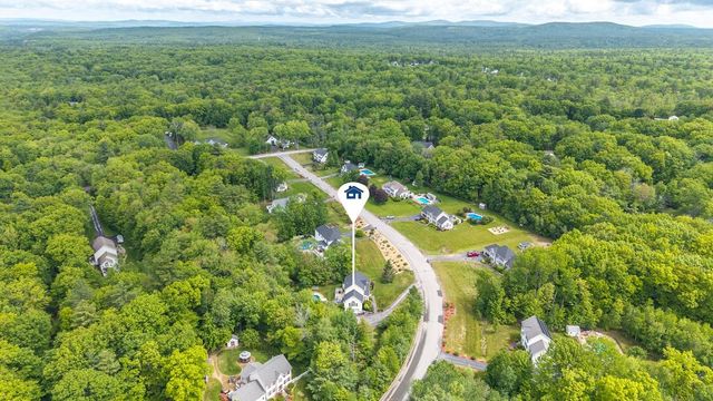 9 Misty Lane, Hooksett, NH 03106