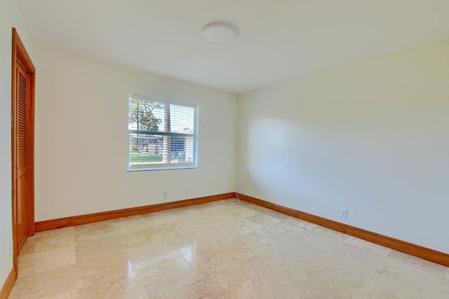 2334 Timbercreek Circle NW, Boca Raton, FL 33431